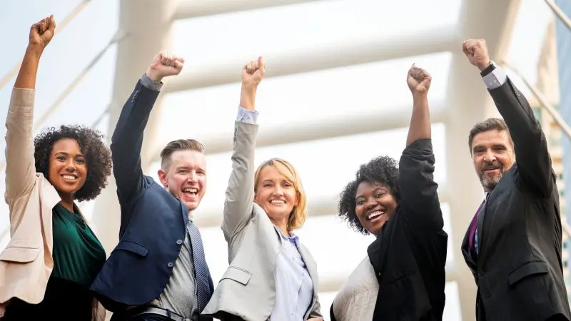 Das Hybrid-Provisionsmodell – Flexible Kombination verschiedener Vergütungssysteme